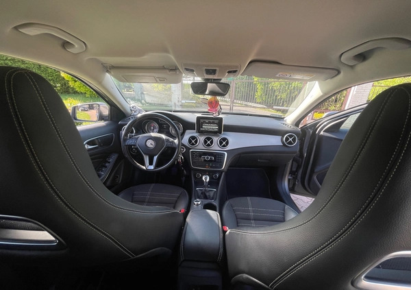 Mercedes-Benz GLA cena 69000 przebieg: 98556, rok produkcji 2014 z Kisielice małe 46